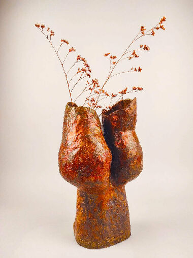 Перевернутая ваза  "Бедра"