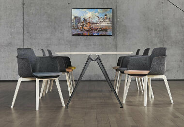 Вантажний корабель CITY OF SWANSEA і буксир FIGHTING COCK