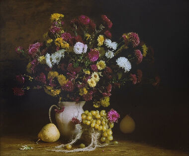 Хризантемы и виноград