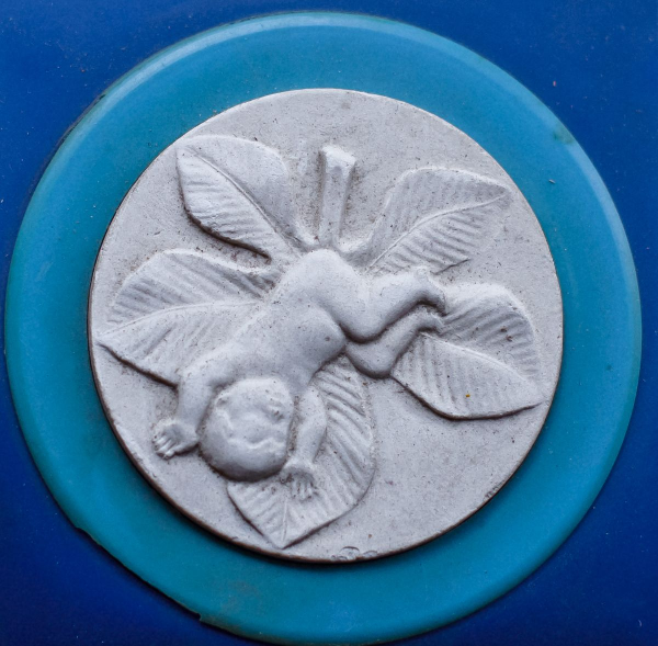 Ескіз медалі "Народженому у місті-герої Києві"