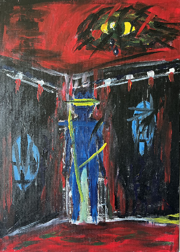 Мужчина стоит в углу