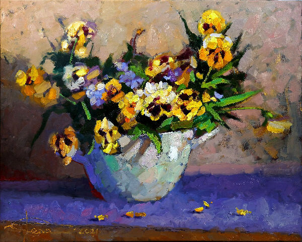 Великі, жовті