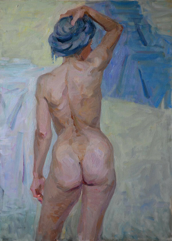 Оголена позаду