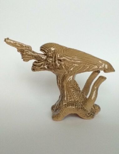 Вооруженный Чужой