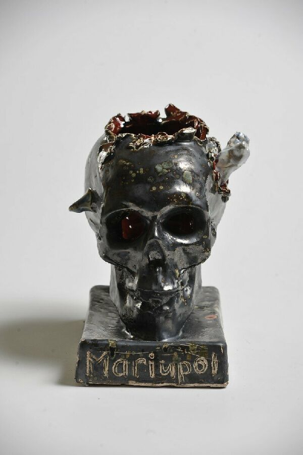 Керамическая композиция "Мариуполь" из серии "Хаос-война"