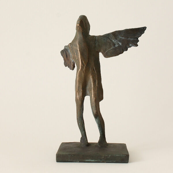 Alatus. A winged dreamer